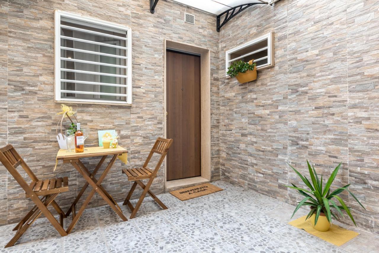 Yhellow Home Comfy Apartment Bari Extérieur photo